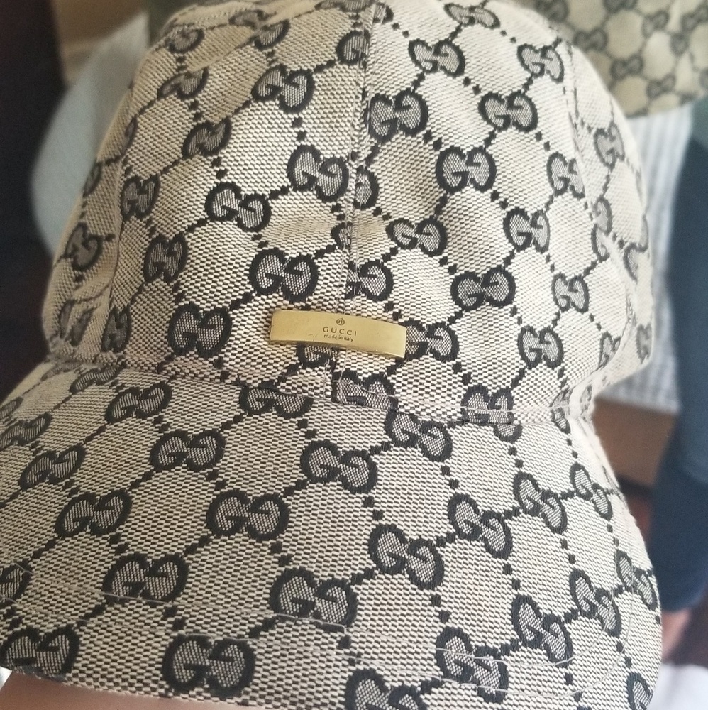 Authentic Gucci women's hat, size L